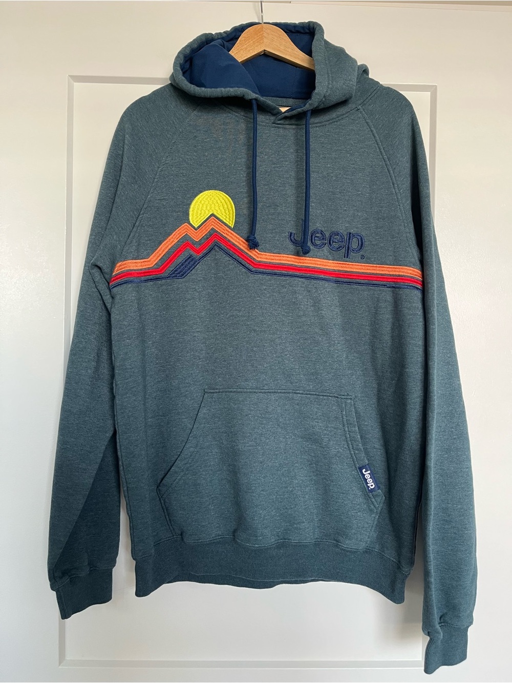 Jeep Mountain Stripe Raglan Hoodie L Blue Embroidered Retro Outdoor Fleece